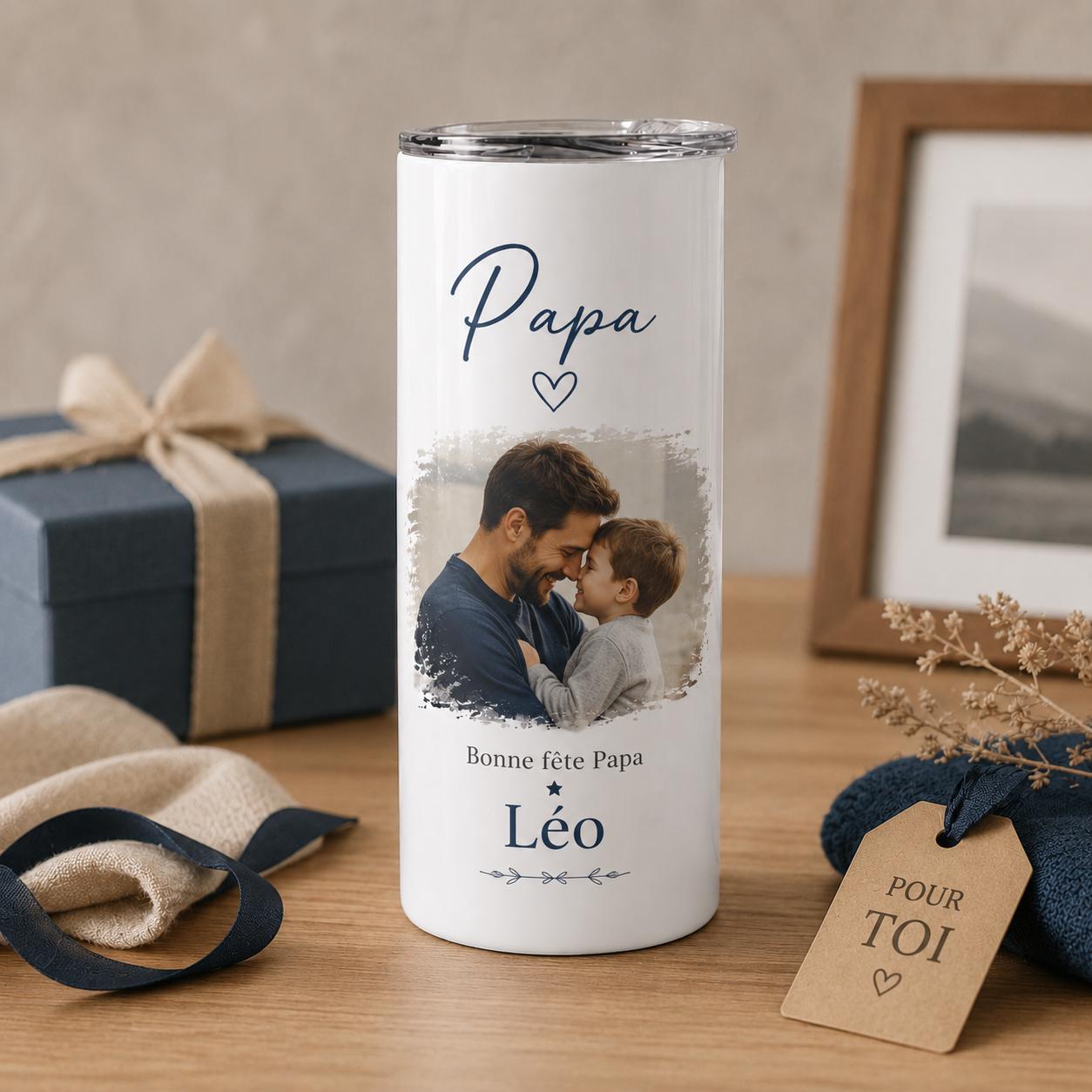 Détail du design photo personnalisé imprimé sur mug isotherme