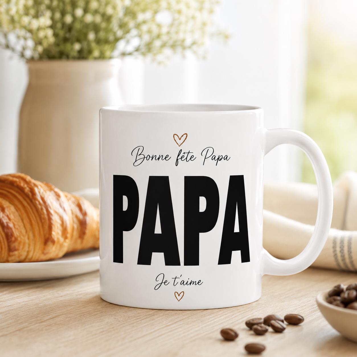 Mug personnalisé Fête des Pères en céramique blanche avec photo et prénom papa sur fond clair